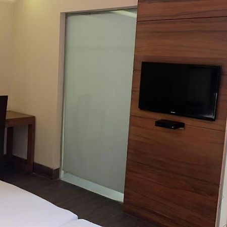 Good Times Hotel Delhi  Exterior photo