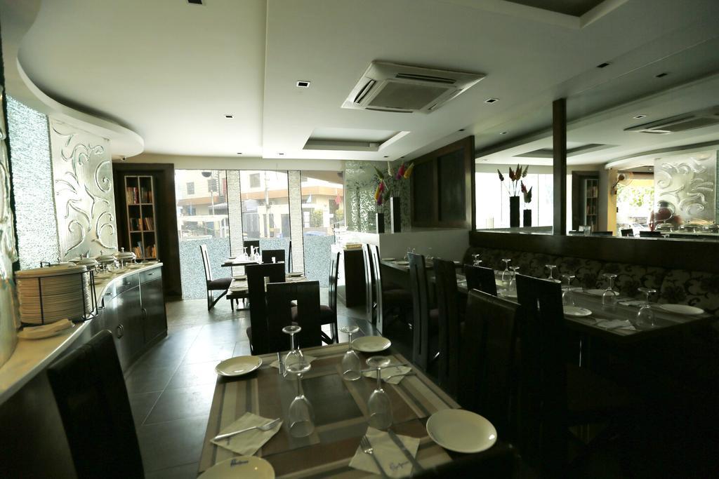 Good Times Hotel Delhi  Exterior photo