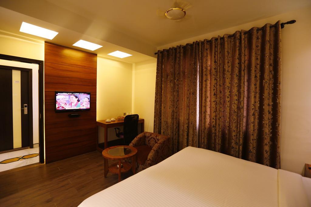 Good Times Hotel Delhi  Room photo
